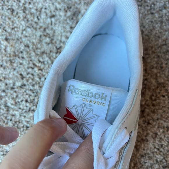 White Reebok’s - Picture 3 of 4